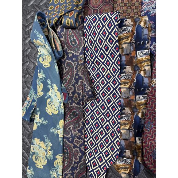 Lot of 50 Groovy Ties: Mostly Silk, Classic Mix J. Garcia Alfani Dior Everything - Picture 6 of 11